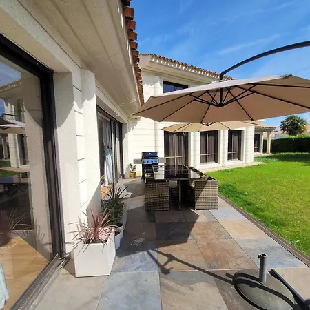 Maison 12 Personnes, Vendee Et Puy Du Fou *