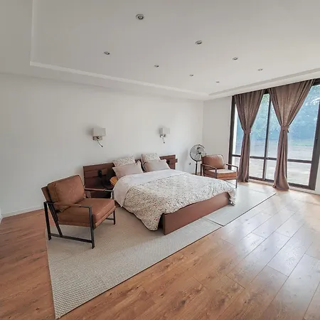 Villa Maison 12 Personnes, Vendee Et Puy Du Fou Treize-Septiers