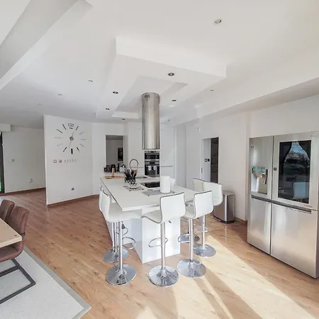 Maison 12 Personnes, Vendee Et Puy Du Fou Villa *