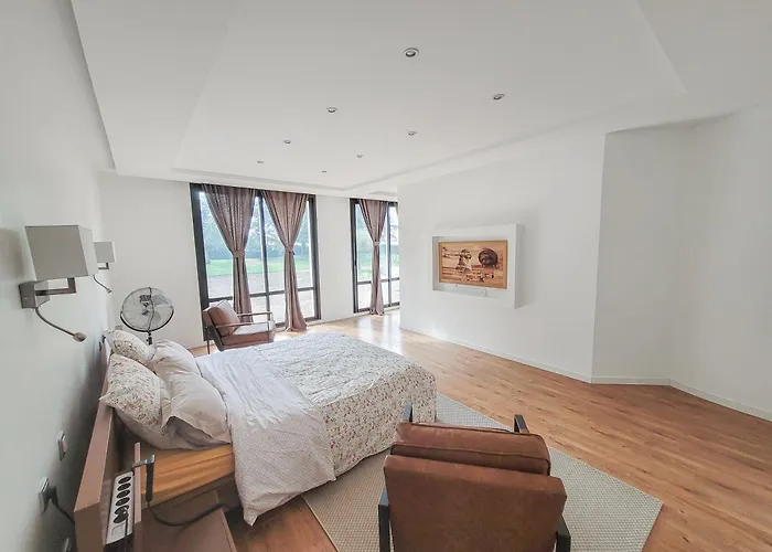 Maison 12 Personnes, Vendée Et Puy Du Fou Villa Treize-Septiers